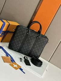 Picture of LV Mens Bags _SKUfw133561231fw